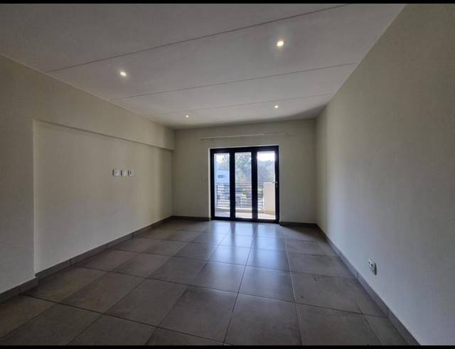 2 BEDROOM APARTMENT FOR SALE IN BRYANSTON